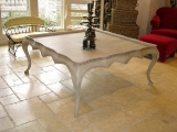 Cabriole cocktail table
